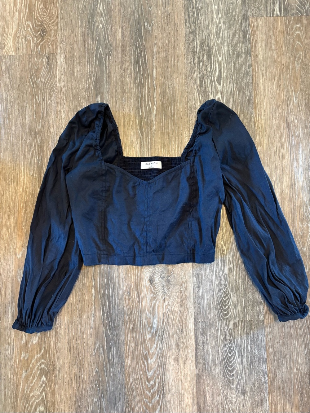 Babaton Dark Navy Puff-Sleeve Cropped Blouse